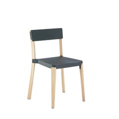 Sedia Emeco Lancaster in alluminio grigio scuro e frassino di Michael Young