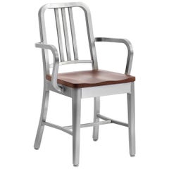 Poltrona Emeco Navy in alluminio spazzolato e ciliegio di US Navy
