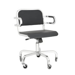 Sillón giratorio Emeco Nine-0 con respaldo de barra y asiento gris de Ettore Sottsass