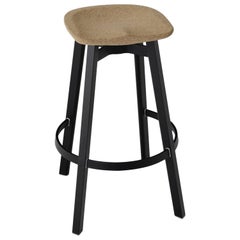 Tabouret de bar Emeco Su en aluminium noir avec assise en liège de Nendo