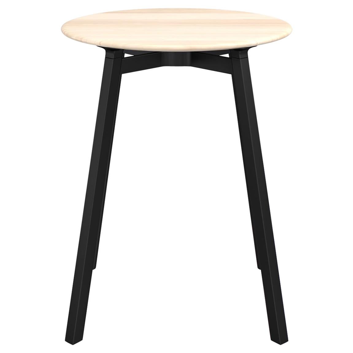 Petite table basse ronde Emeco Su avec cadre anodisé noir et plateau en bois par Nendo