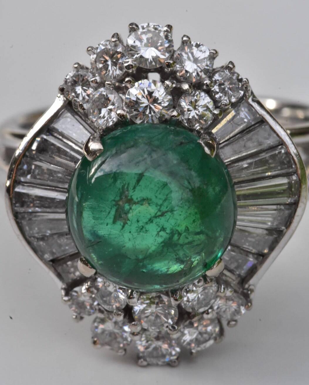 Emerald and Diamond Ring For Sale 1