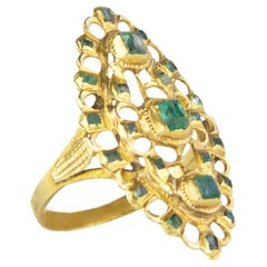 Antique Emerald 0.40 Yellow Gold Victorian Cocktail Ring