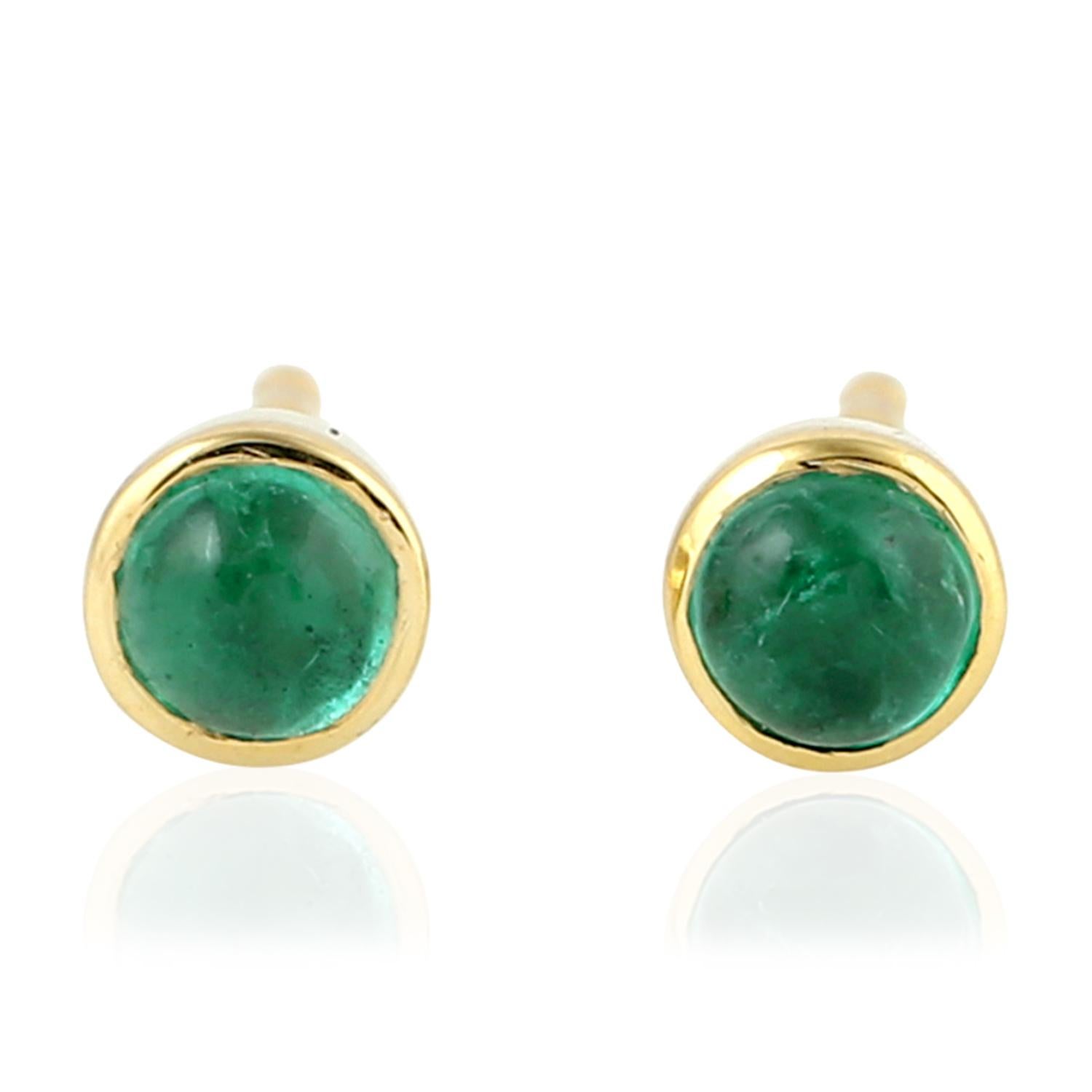 round emerald stud earrings