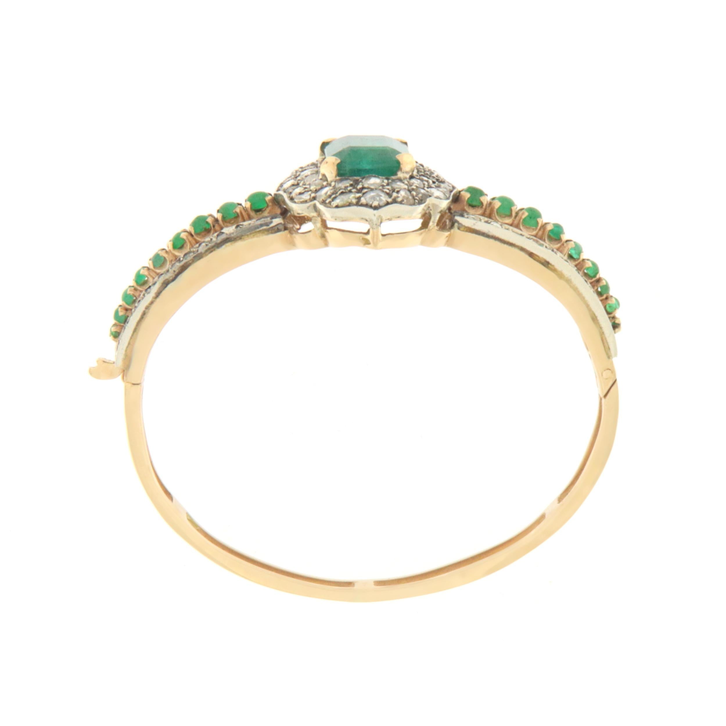 Artisan Emerald 14 Karat Yellow Gold Diamonds Clamper Bracelet For Sale
