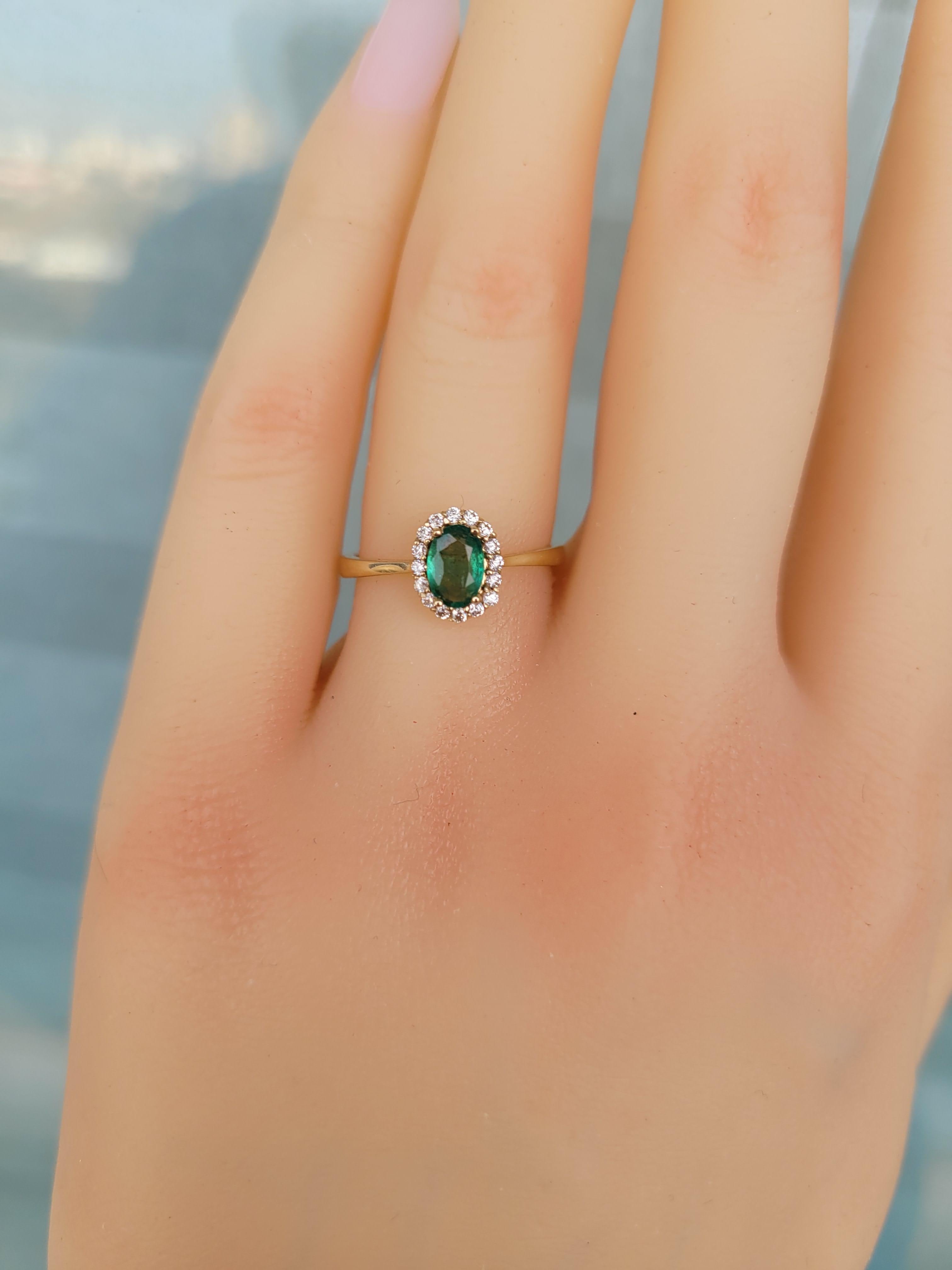 For Sale:  Emerald 14k gold ring 6
