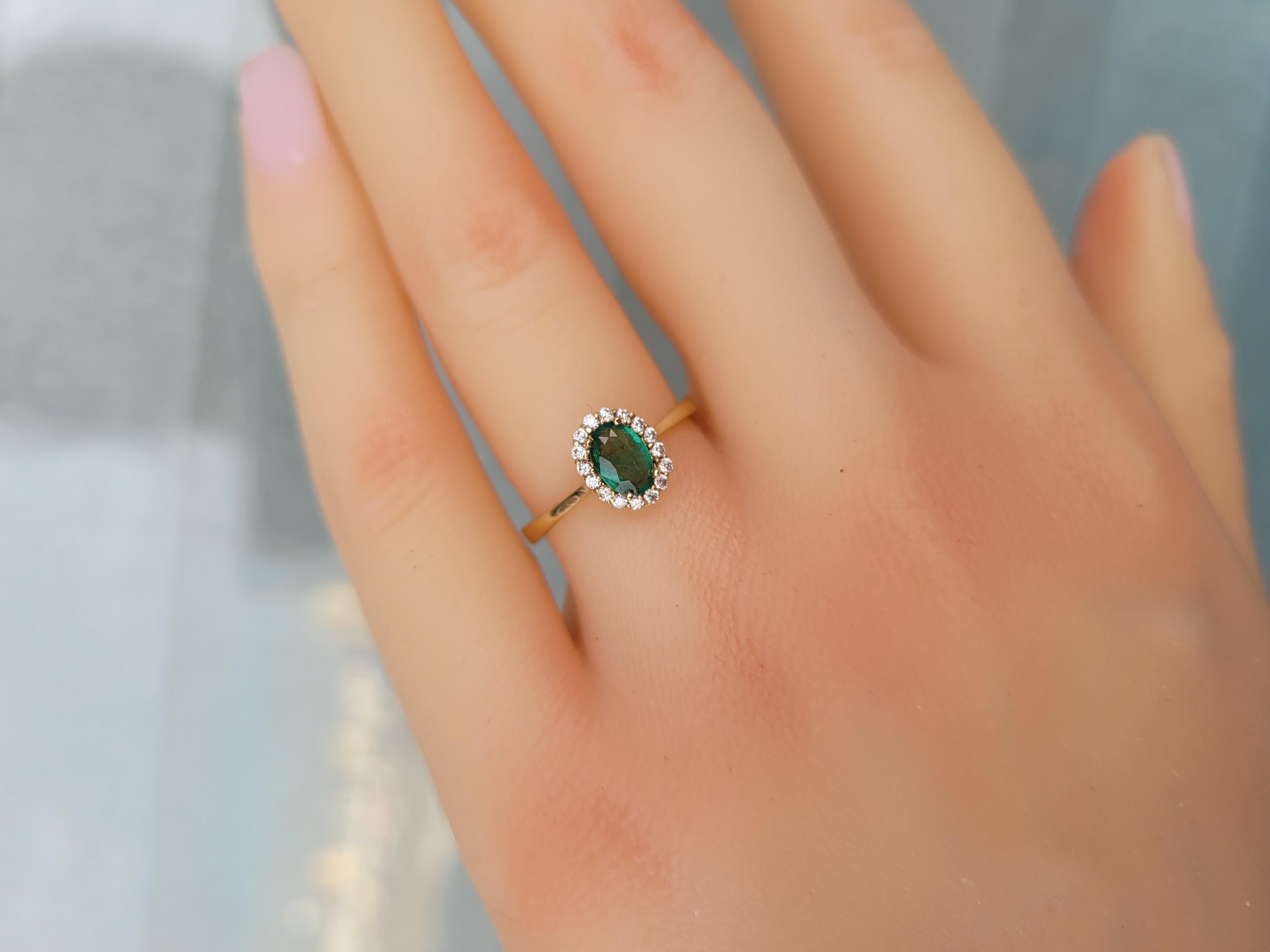 For Sale:  Emerald 14k gold ring 7