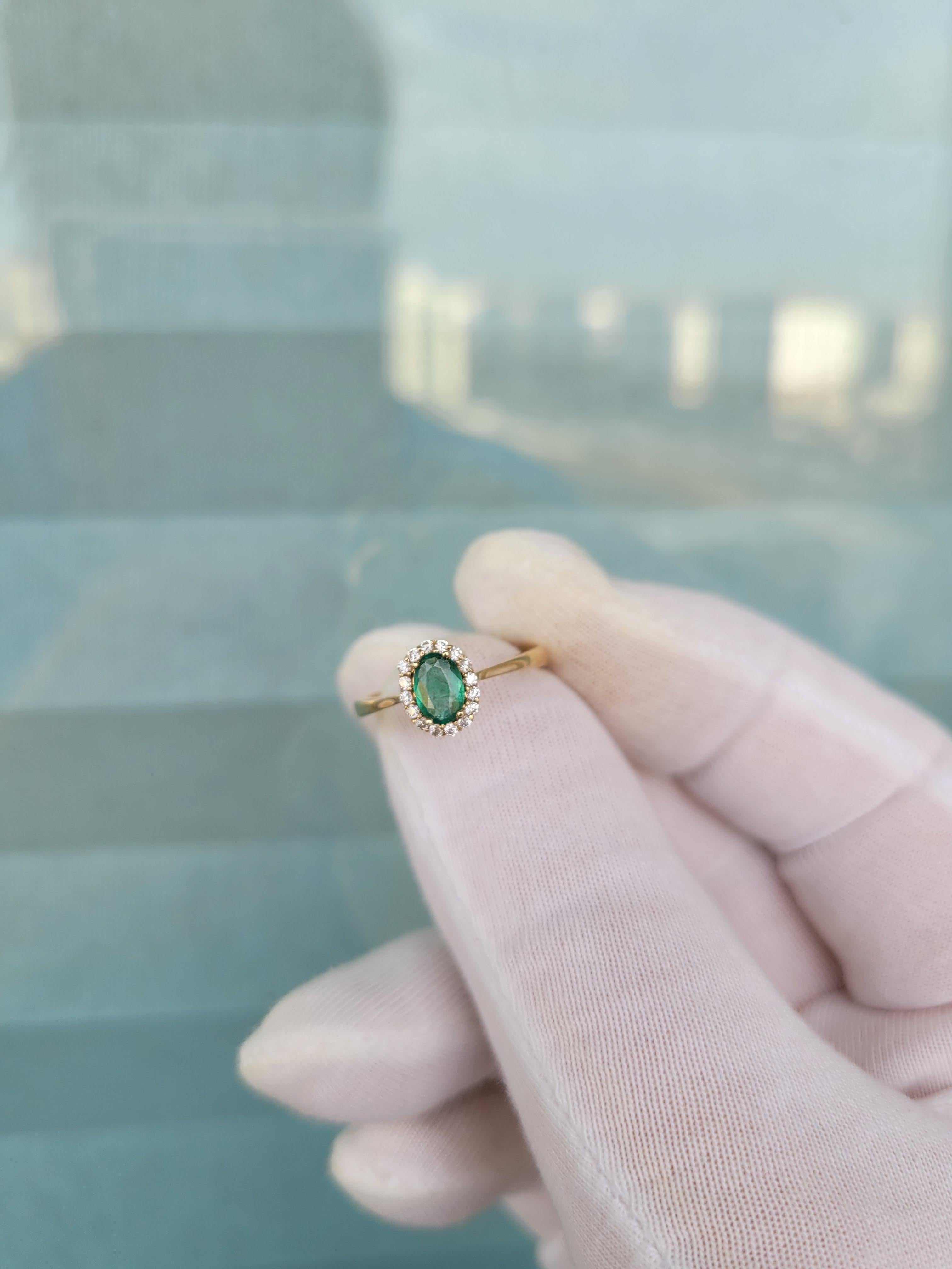 For Sale:  Emerald 14k gold ring 9