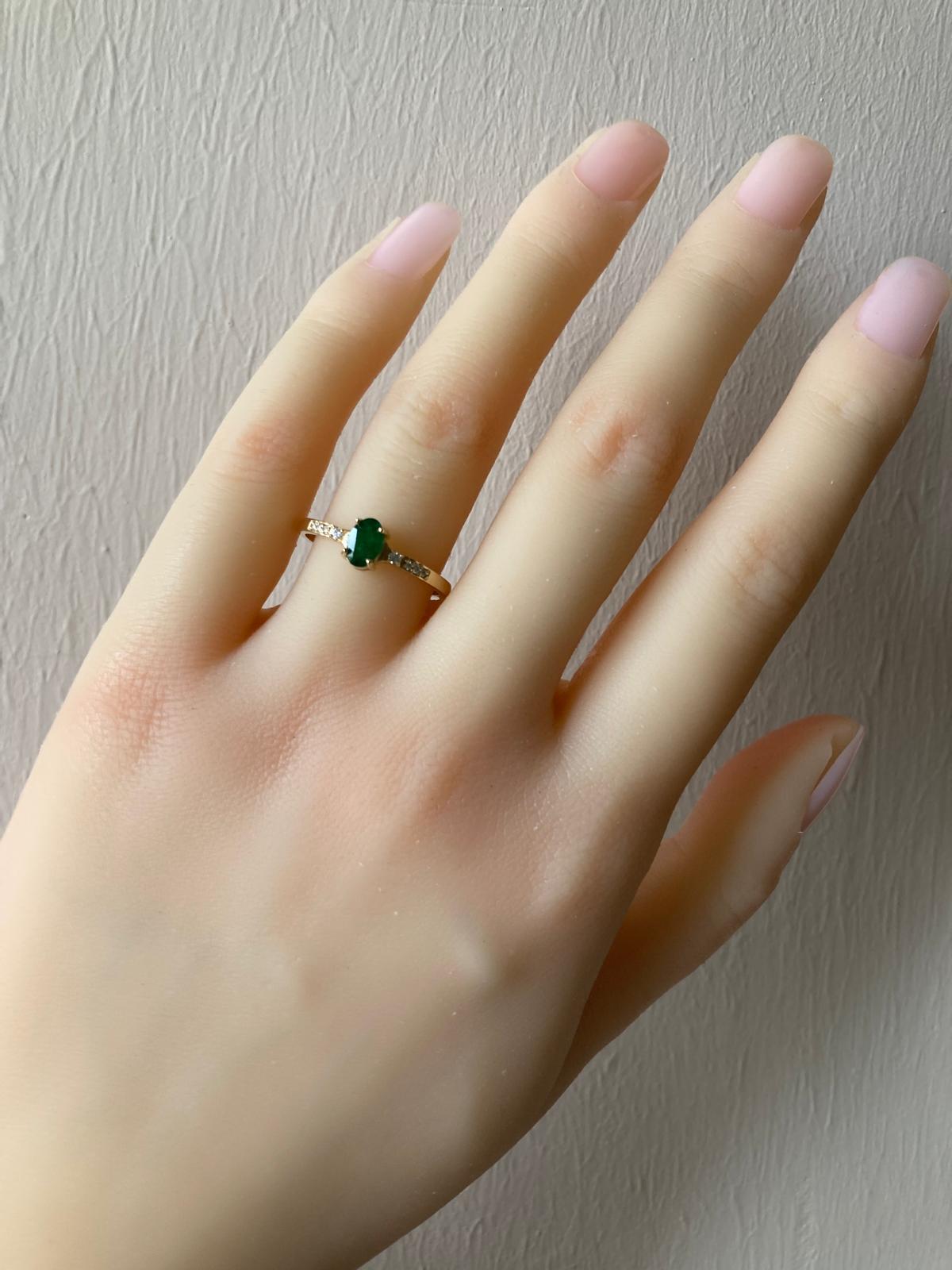 For Sale:  Emerald 14k gold ring 12
