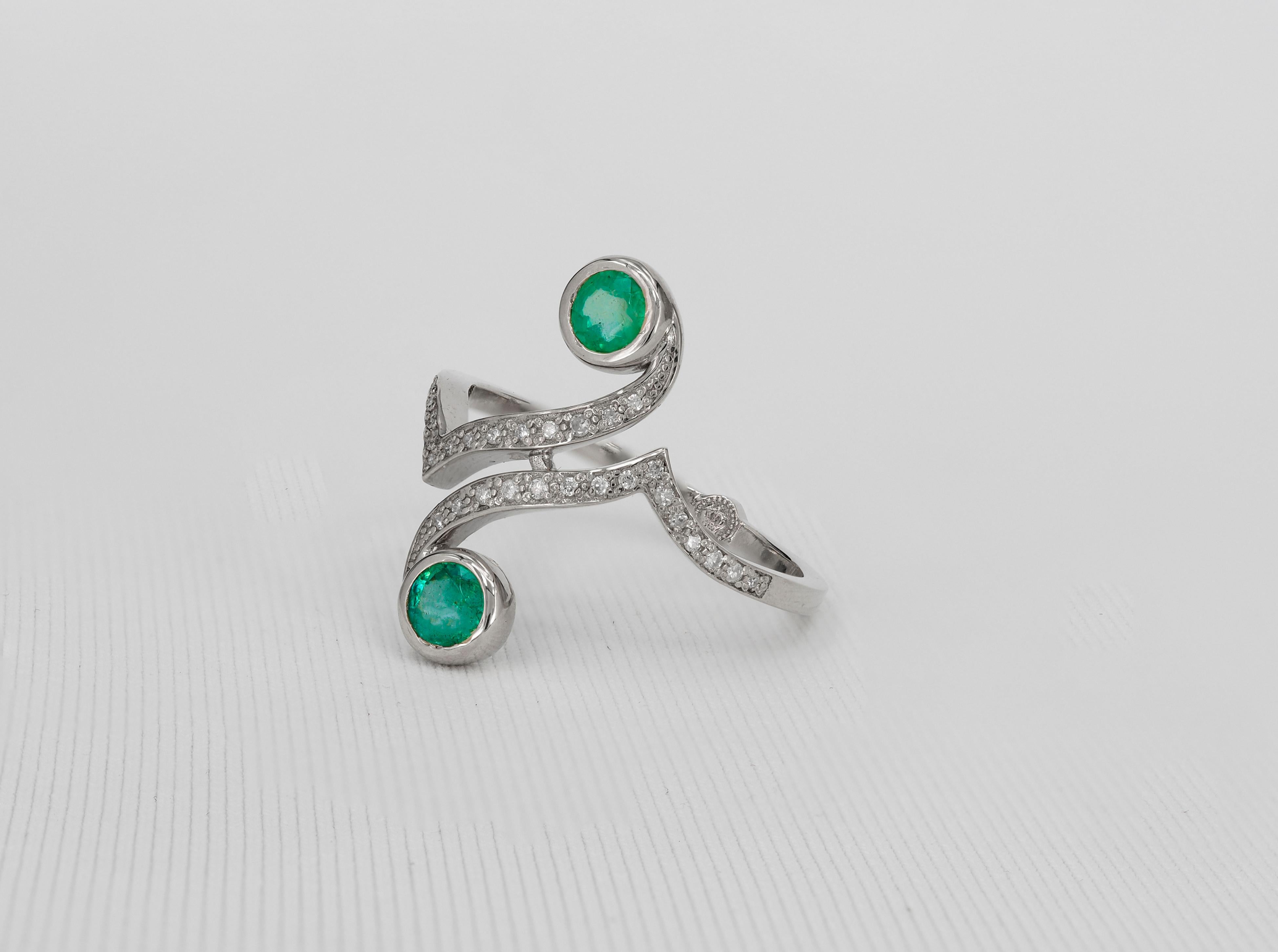 Emerald 14k gold ring.  In New Condition In Istanbul, TR