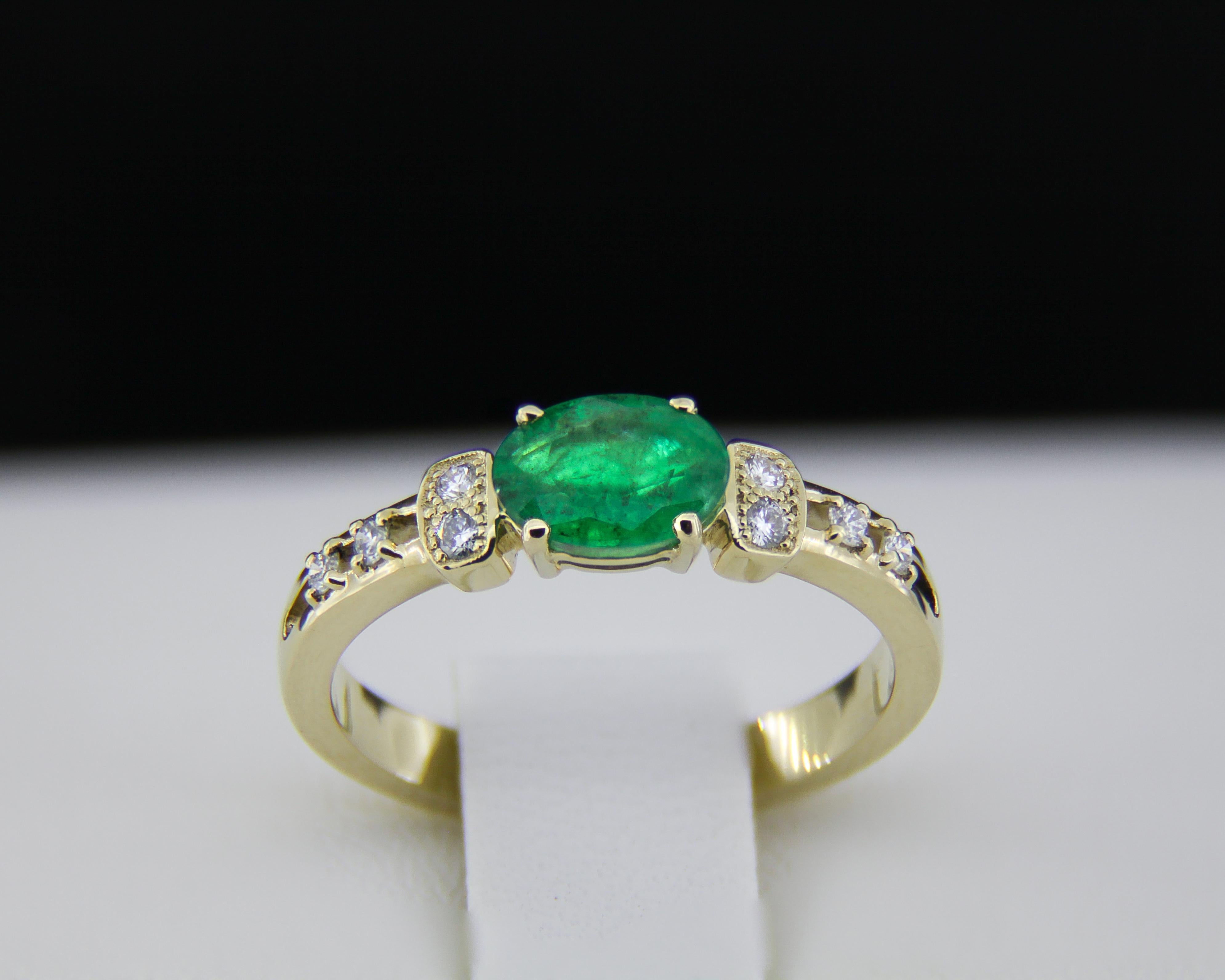 For Sale:  Emerald 14k gold ring 6