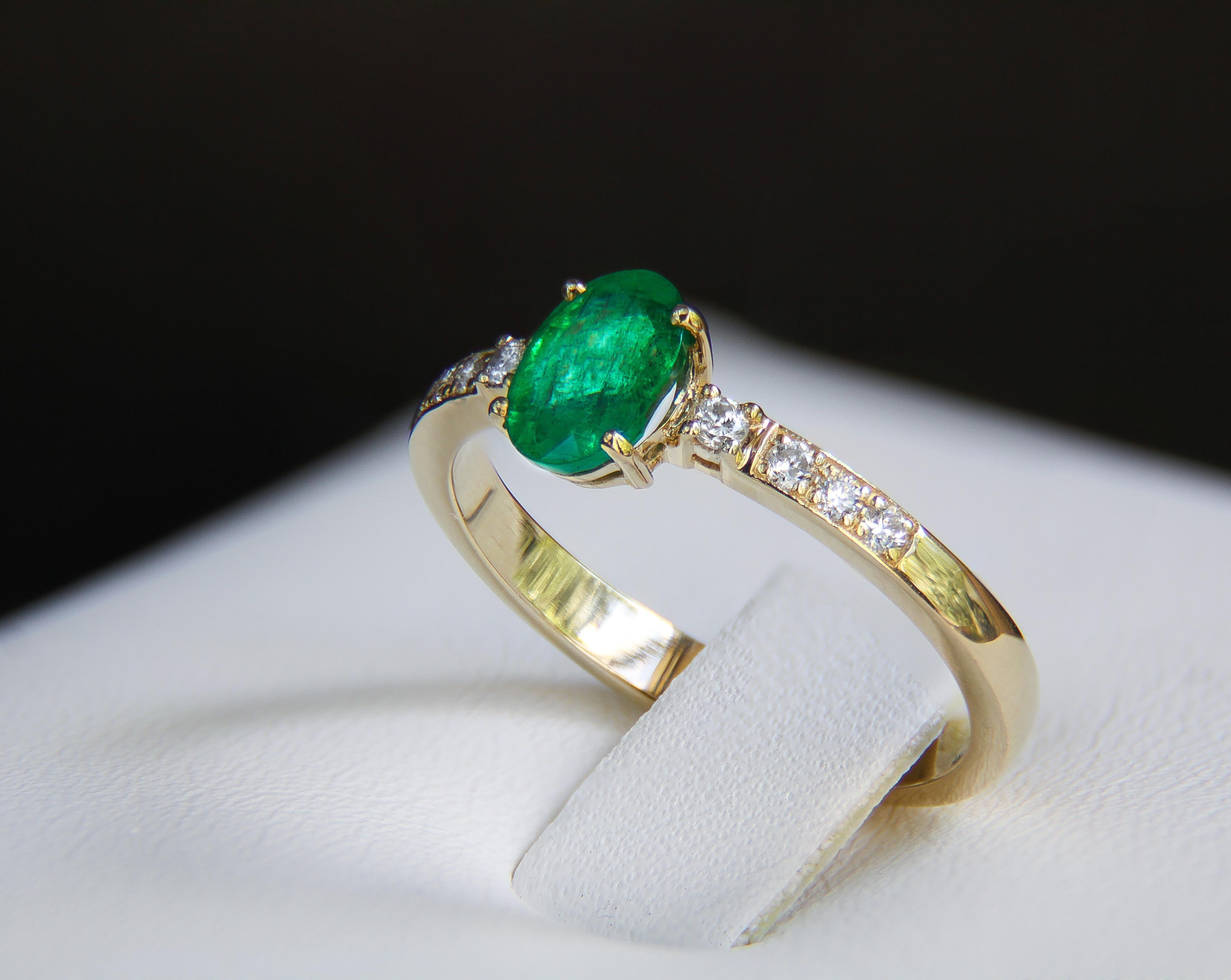 For Sale:  Emerald 14k gold ring 8