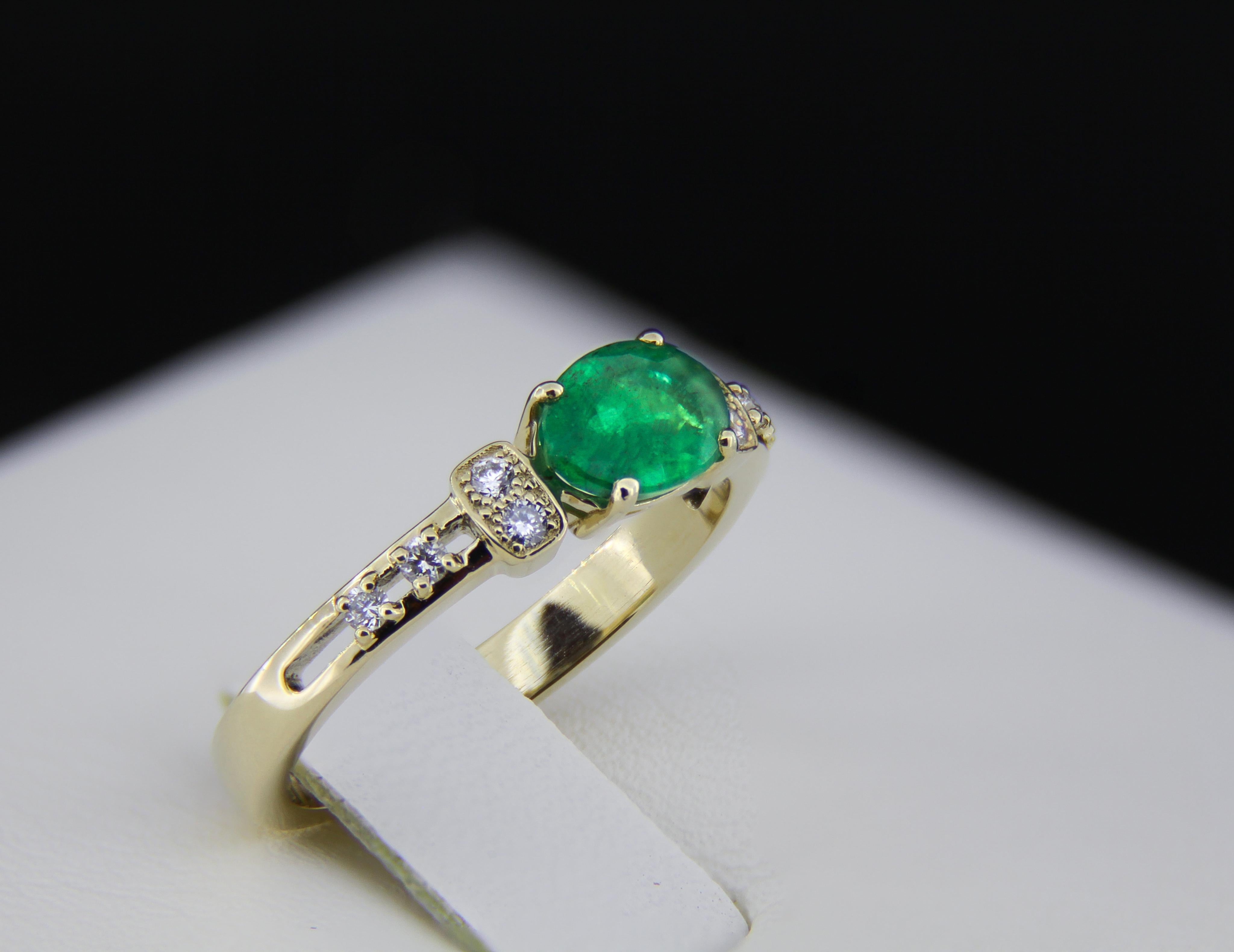 For Sale:  Emerald 14k gold ring 7