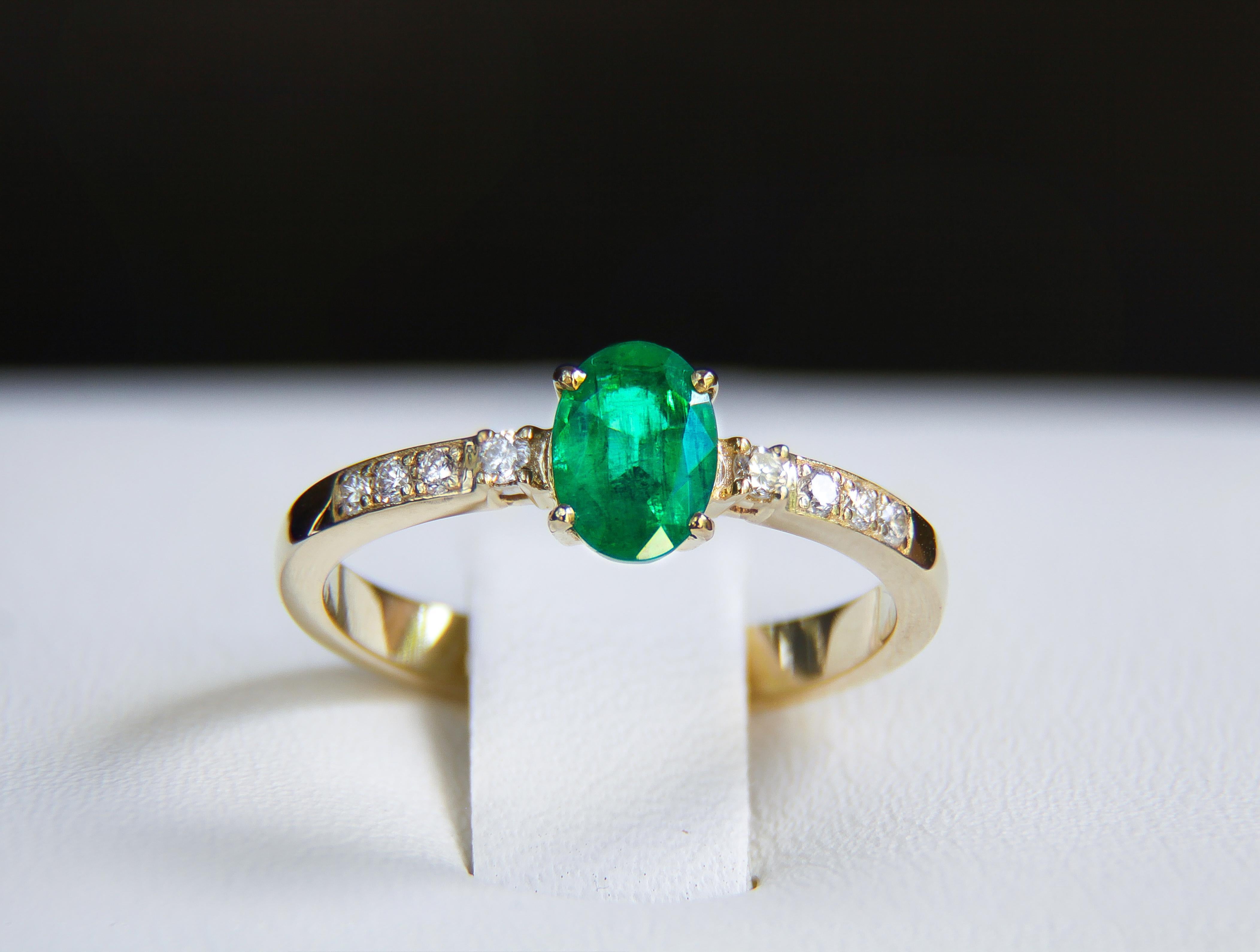 For Sale:  Emerald 14k gold ring 10