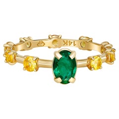 Emerald 14k gold ring. 