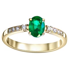 Anillo de oro de 14 quilates con esmeralda