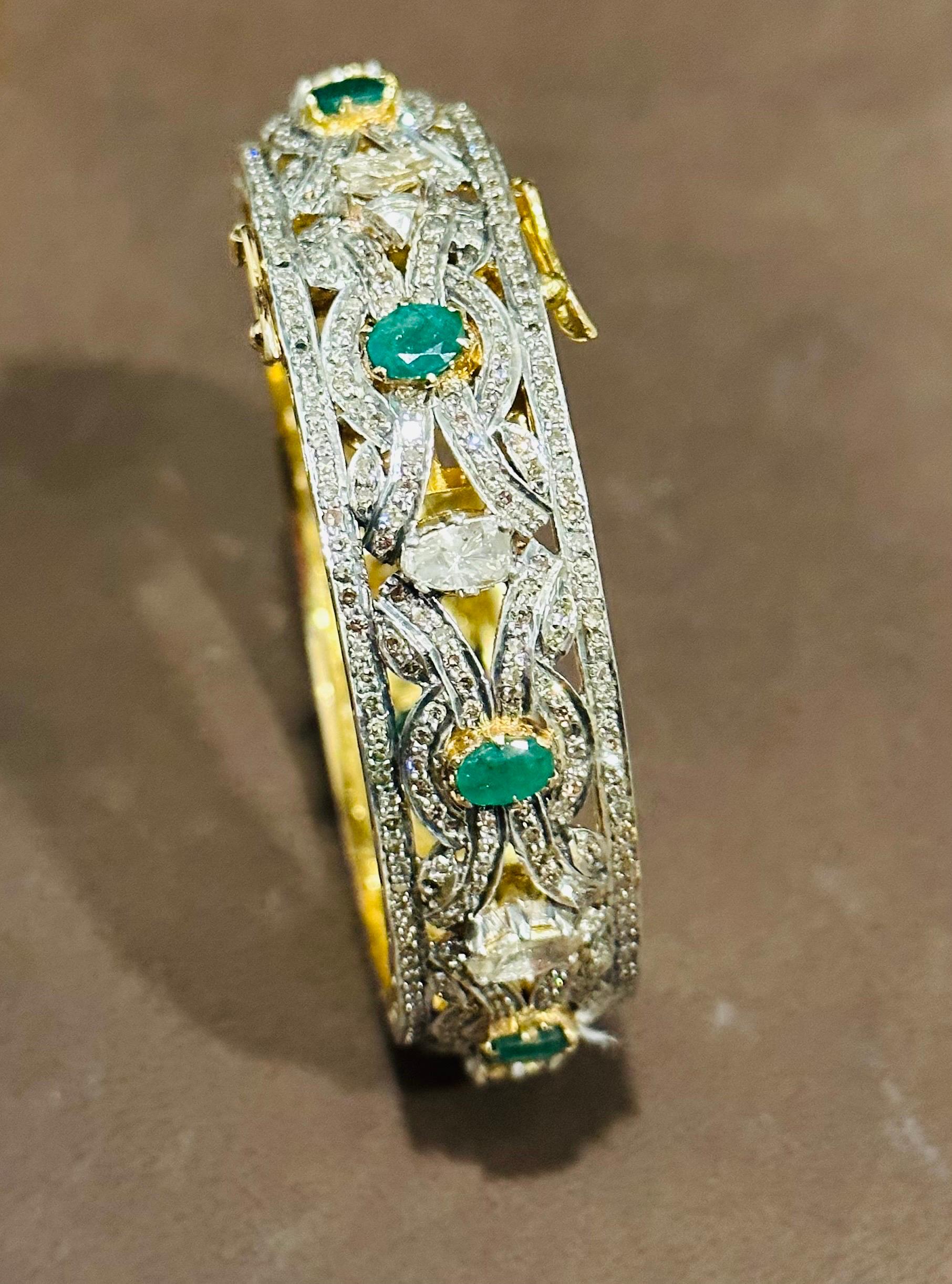 Emerald &15 Ct Diamond Polki Bangle /Bracelet in 18 Kt Yellow Gold & Silver 56Gm 6