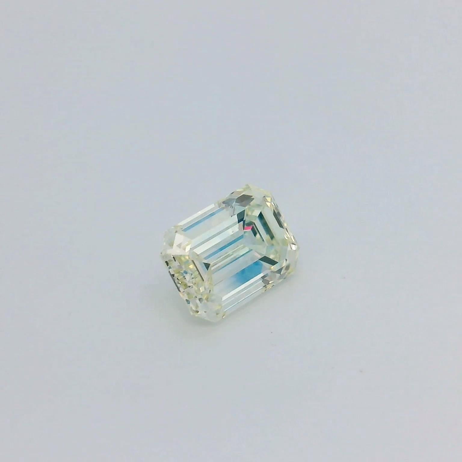 Emerald Cut Emerald 1.52 Carat Certified Loose Diamond - M SI1, GIA Certified For Sale