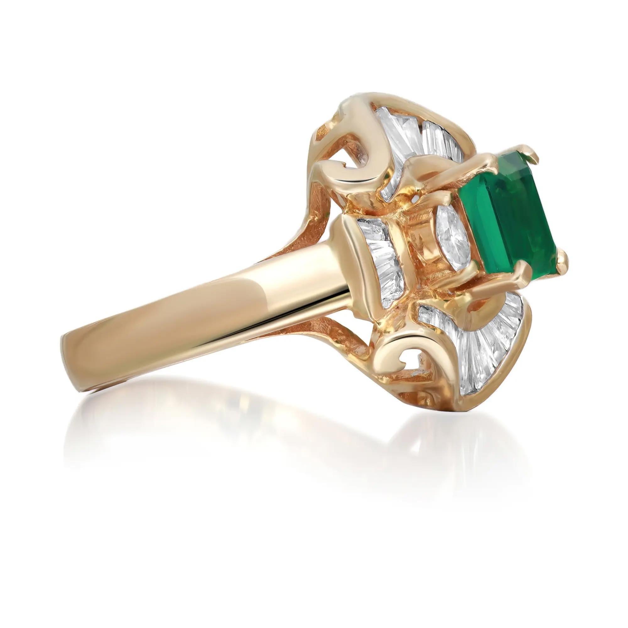Emerald Cut Emerald 1.5Cttw And Diamond 1.5Cttw Cocktail Ring 18K Yellow Gold Size 5.75 For Sale