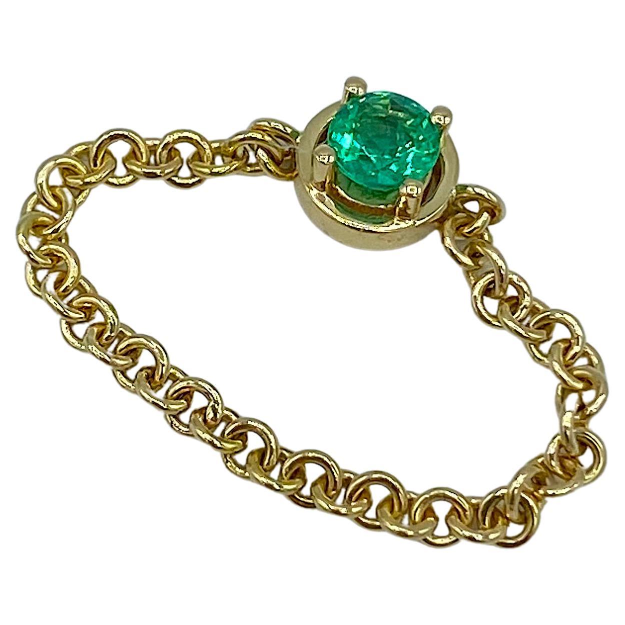 18 Karat Yellow Gold Chain Italian Emerald Ring by Petronilla For Sale