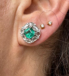 Pendientes de oro blanco de 18 quilates con esmeralda Dimond