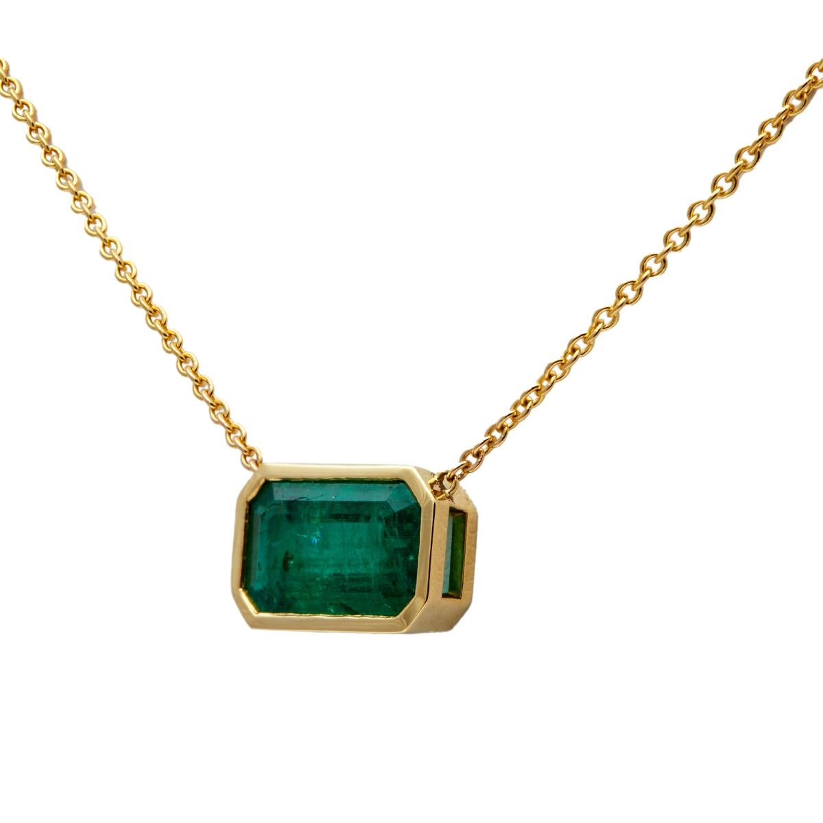Smaragd-Halskette aus 18 Karat Gelbgold mit Lünettenfassung für Damen oder Herren
