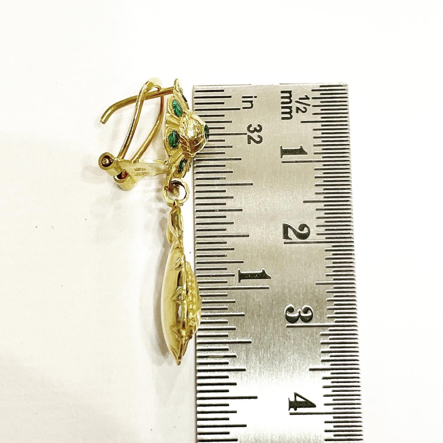 Emerald 18k Yellow Gold Clip-On Earrings 1