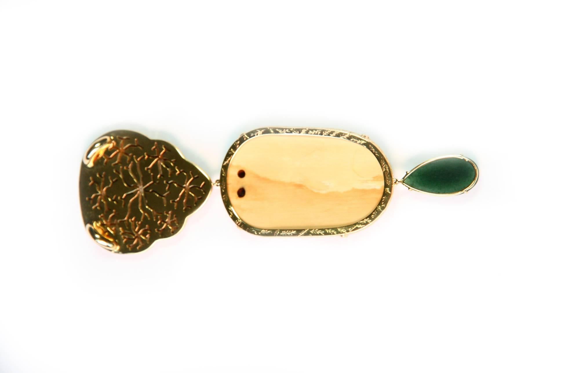 Emerald 18k Yellow Gold Fine Carved Antique Japanies Netsuke Pendant Lacquer In New Condition In Milan, IT
