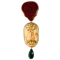 Emerald 18k Yellow Gold Fine Carved Antique Japanies Netsuke Pendant Lacquer