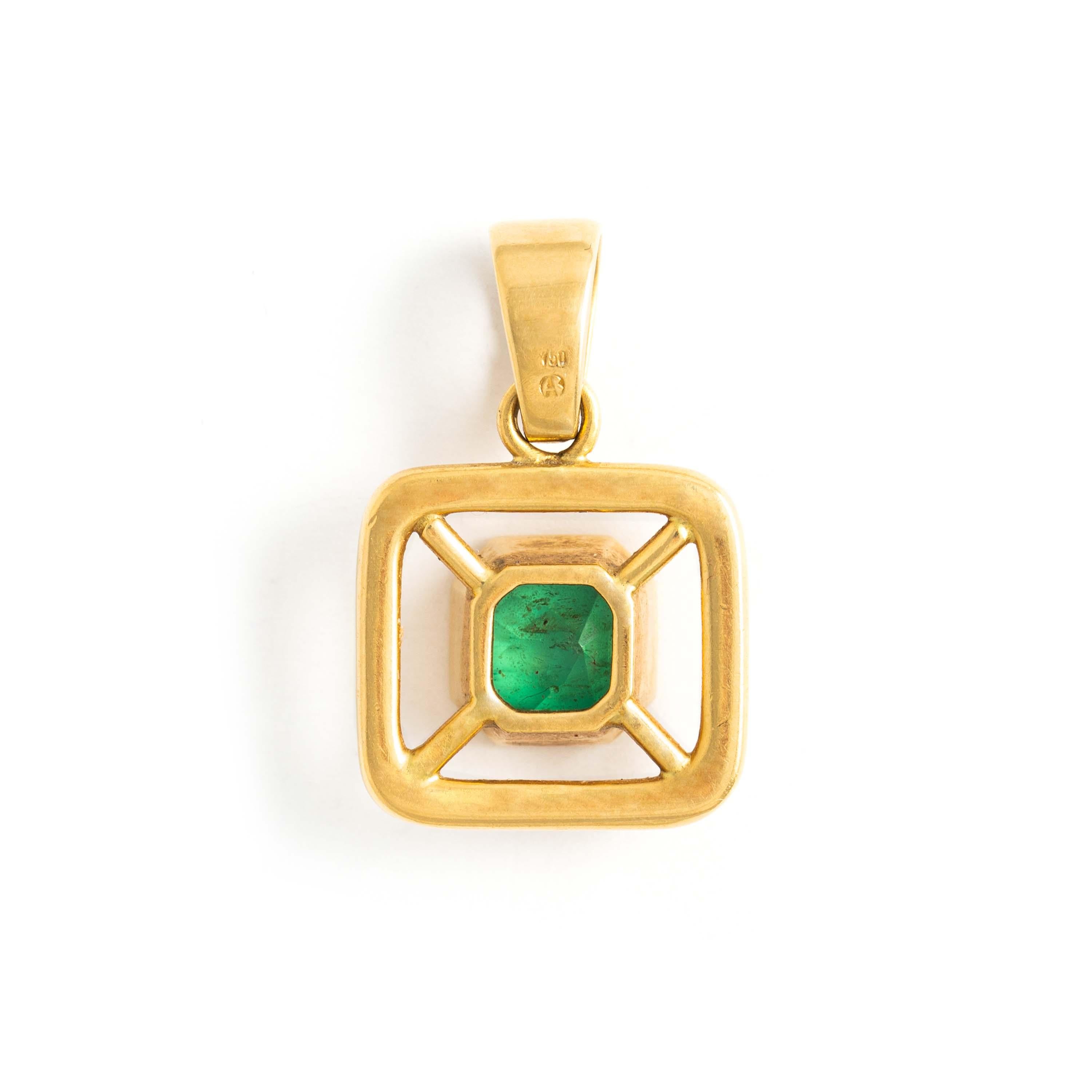 Women's or Men's Emerald 18K Yellow Gold Pendant