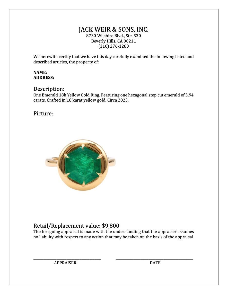 Emerald 18k Yellow Gold Ring For Sale 2