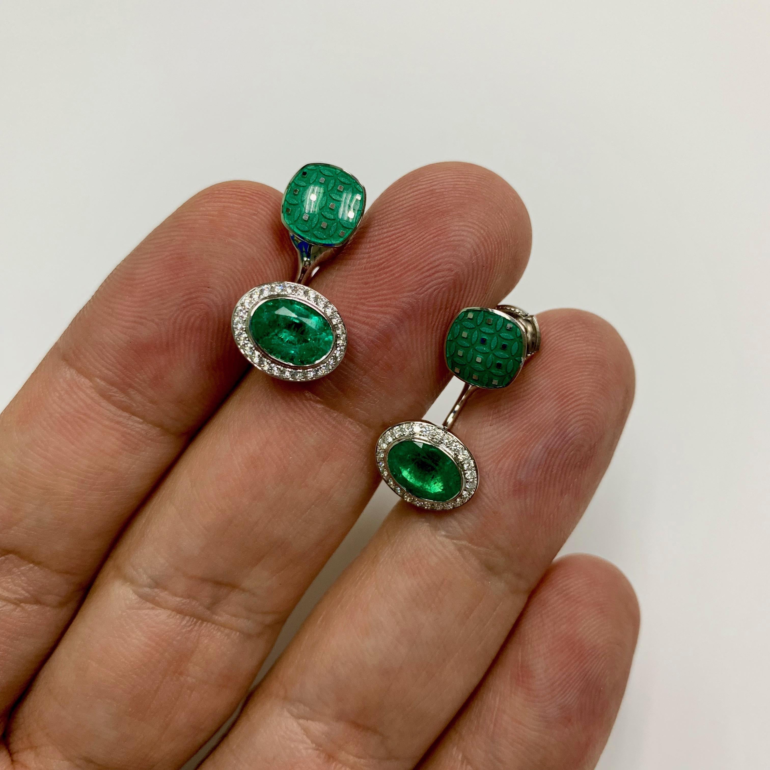 Smaragd 2,74 Karat Diamant-Emaille-Ohrringe aus 18 Karat Weißgold (Ovalschliff) im Angebot