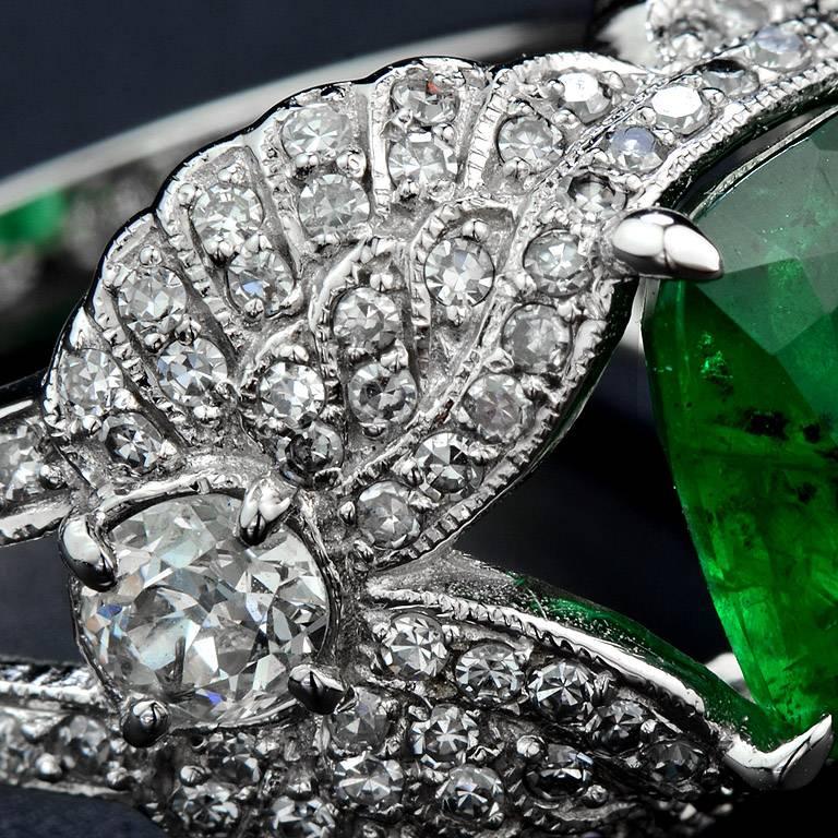 Emerald Diamond Cocktail Ring In New Condition In Bangkok, TH