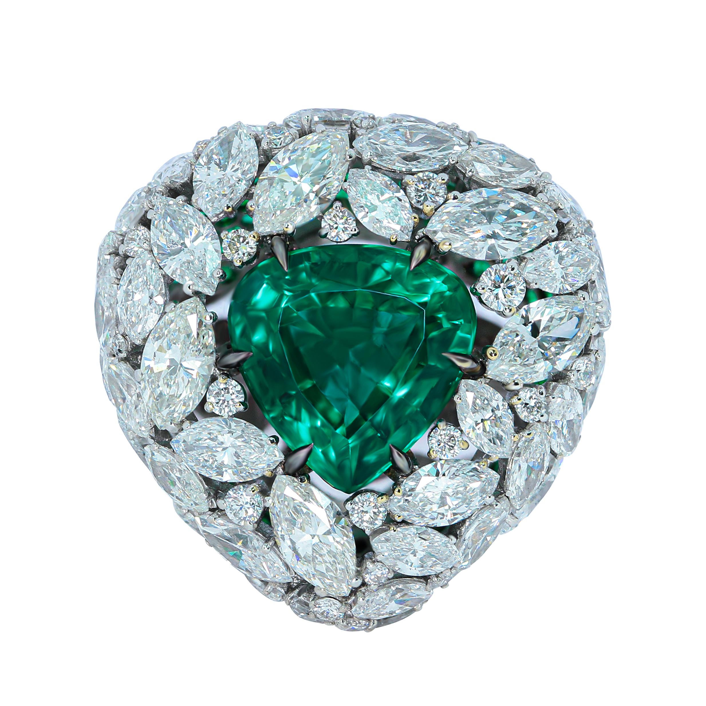 Emerald 3.70 Carat Diamonds Emeralds 18 Karat White Gold Ring

What could be more elegant than a combination of cold 18 Karat White Gold, Diamonds and a bright spot of color in the form of an Emerald? Right, nothing. 42 Marquise-shape Diamonds