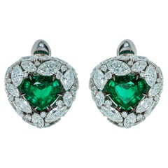 Orecchini in oro bianco 18 carati con diamanti e smeraldi Emerald 4,05 carati