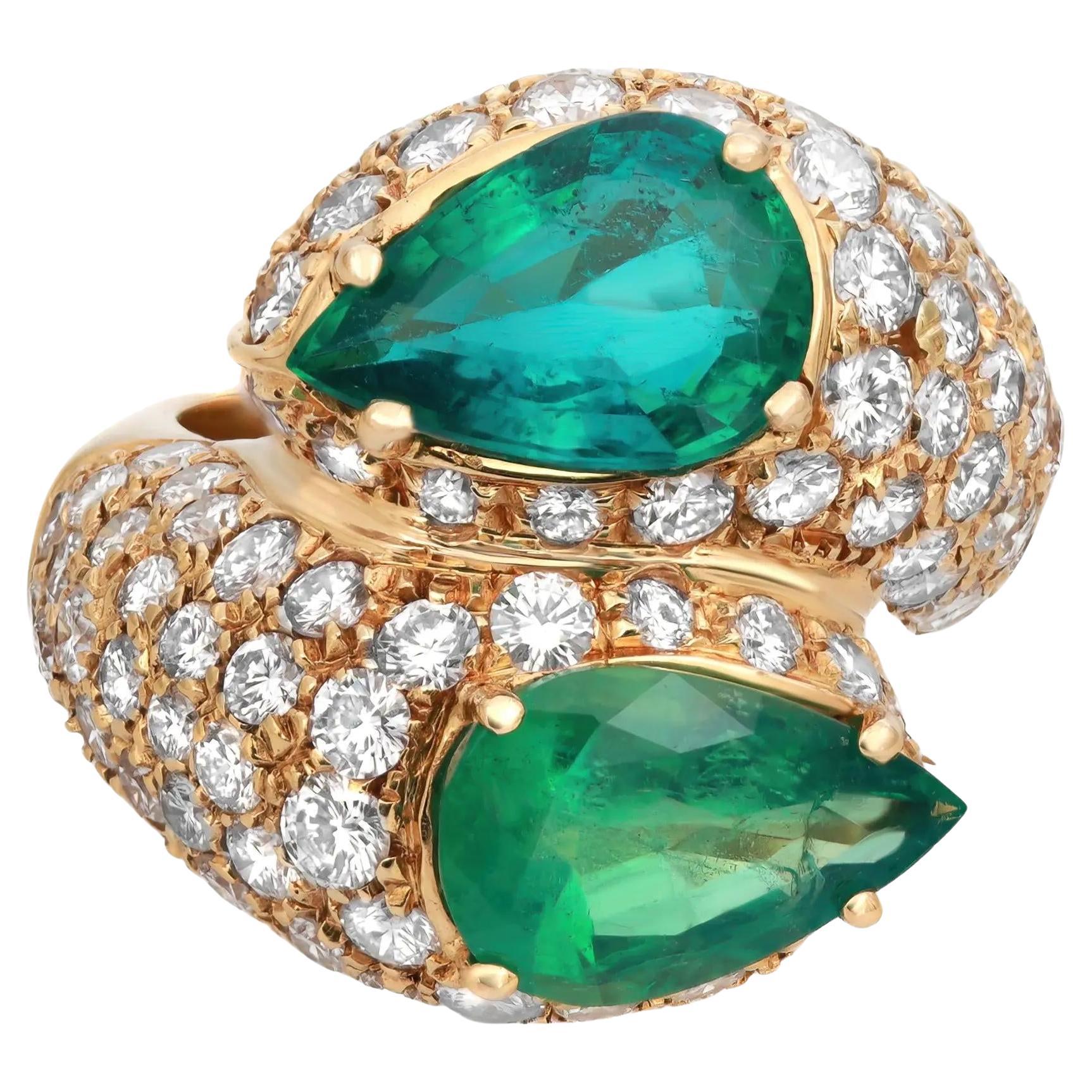 Emerald 4.73Ctw And Diamond 5.1Ctw Bypass Cocktail Ring 18K Yellow Gold SZ 5.5