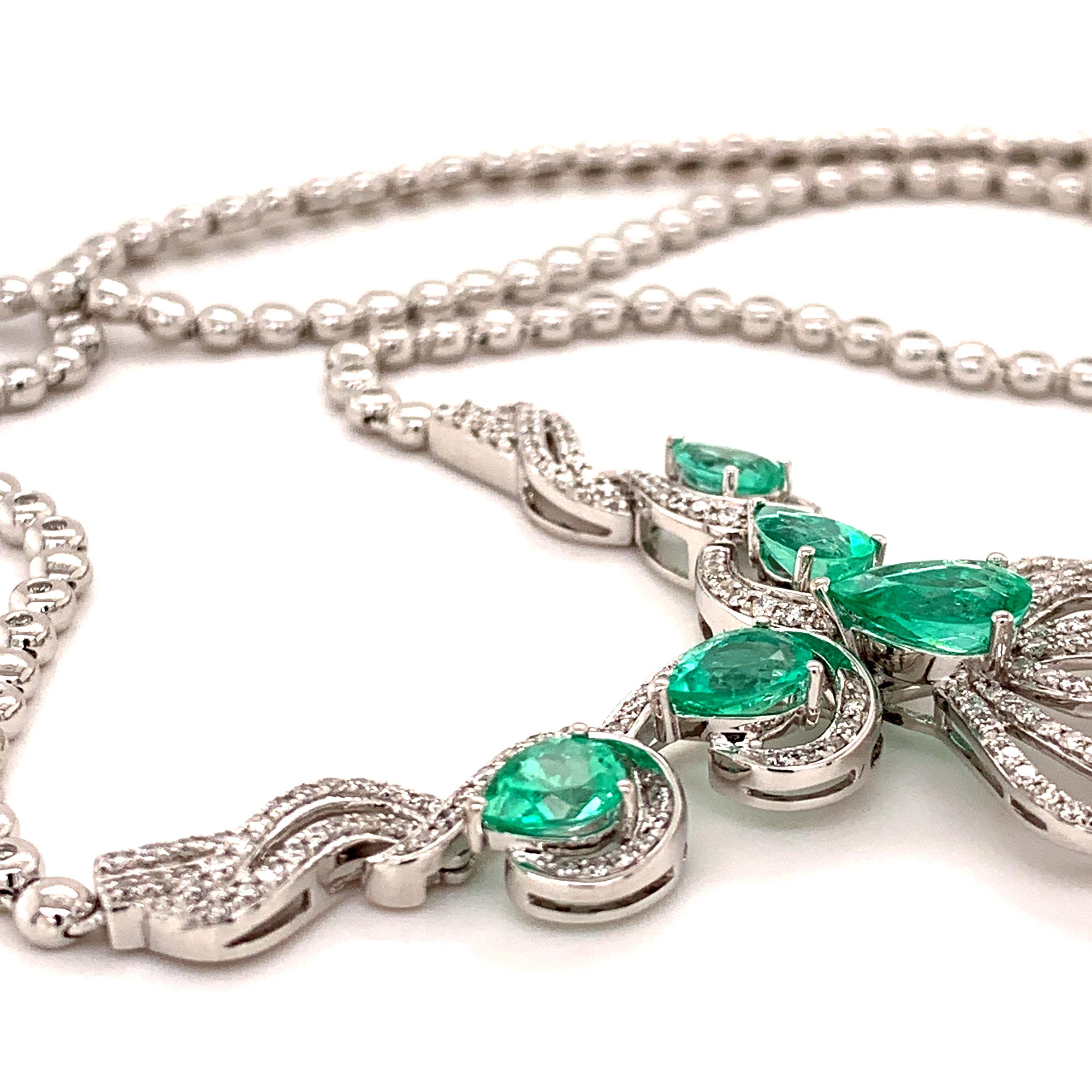 5.17 Carat Emerald Diamond Pendant Necklace In New Condition In Richmond, BC