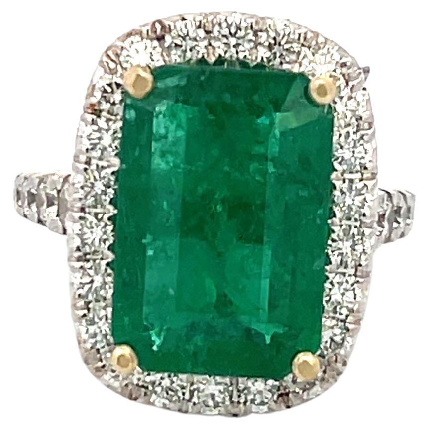 Emerald 5.32ct and Diamond Ring 18k White Gold For Sale