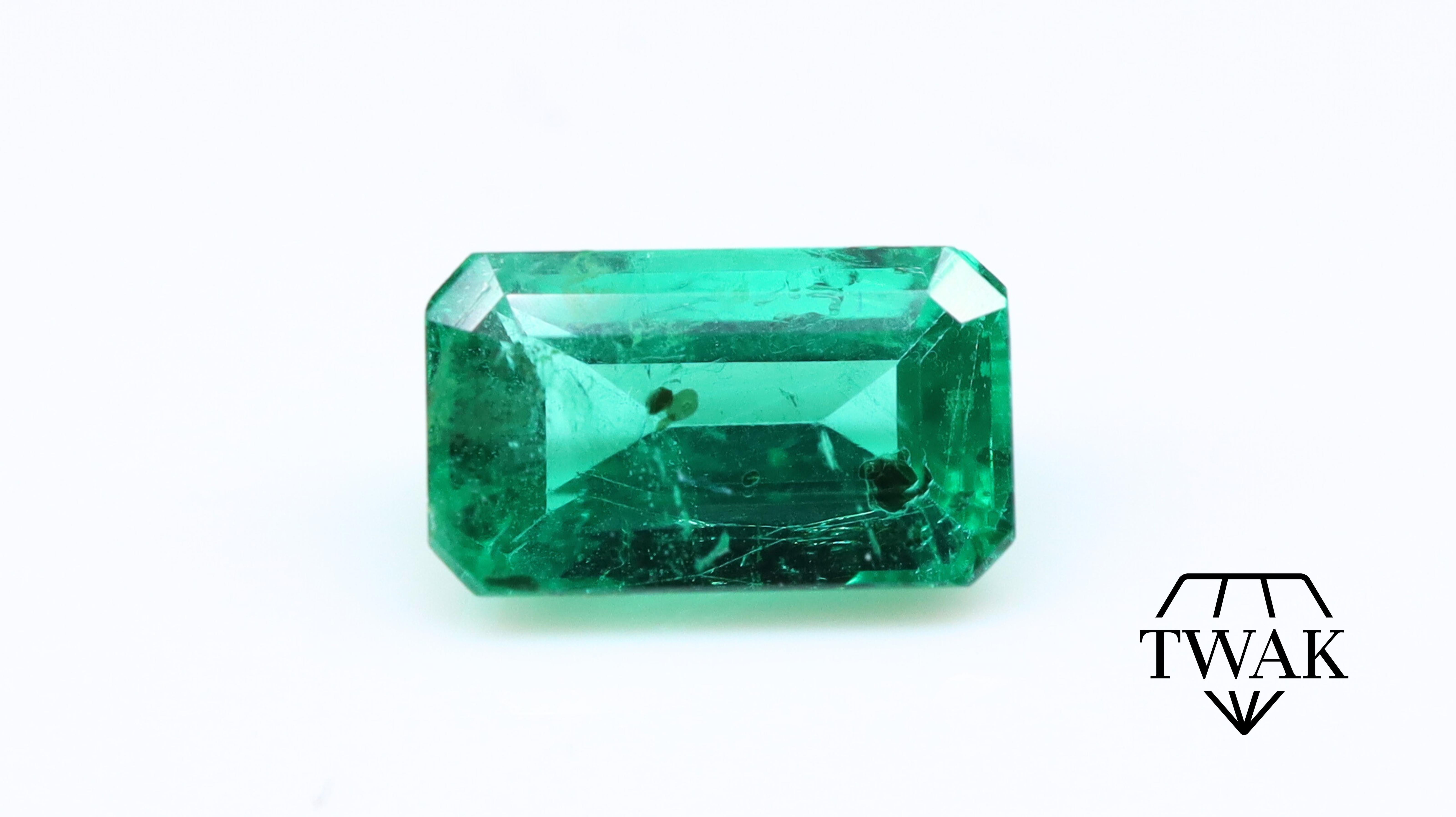 A beautiful Emerald with excellent color, crystal, and saturation.

Details and description:
Dimensions: 7.64 x 4.50 x 3.90mm
Weight: 1.05ct
Color: Green 
Treatment: Oil

Emeralds are naturally porous and inclusive stones, with surface reaching