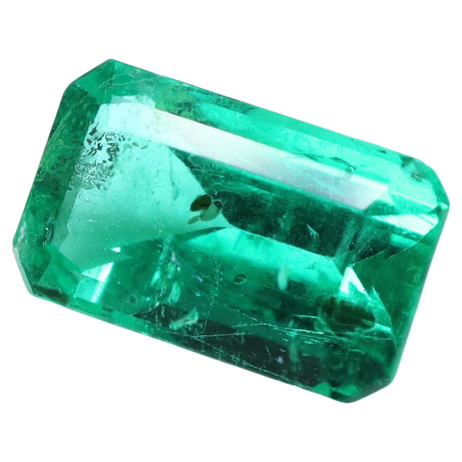 Emerald 7.5x4.5mm 1.05ct For Sale