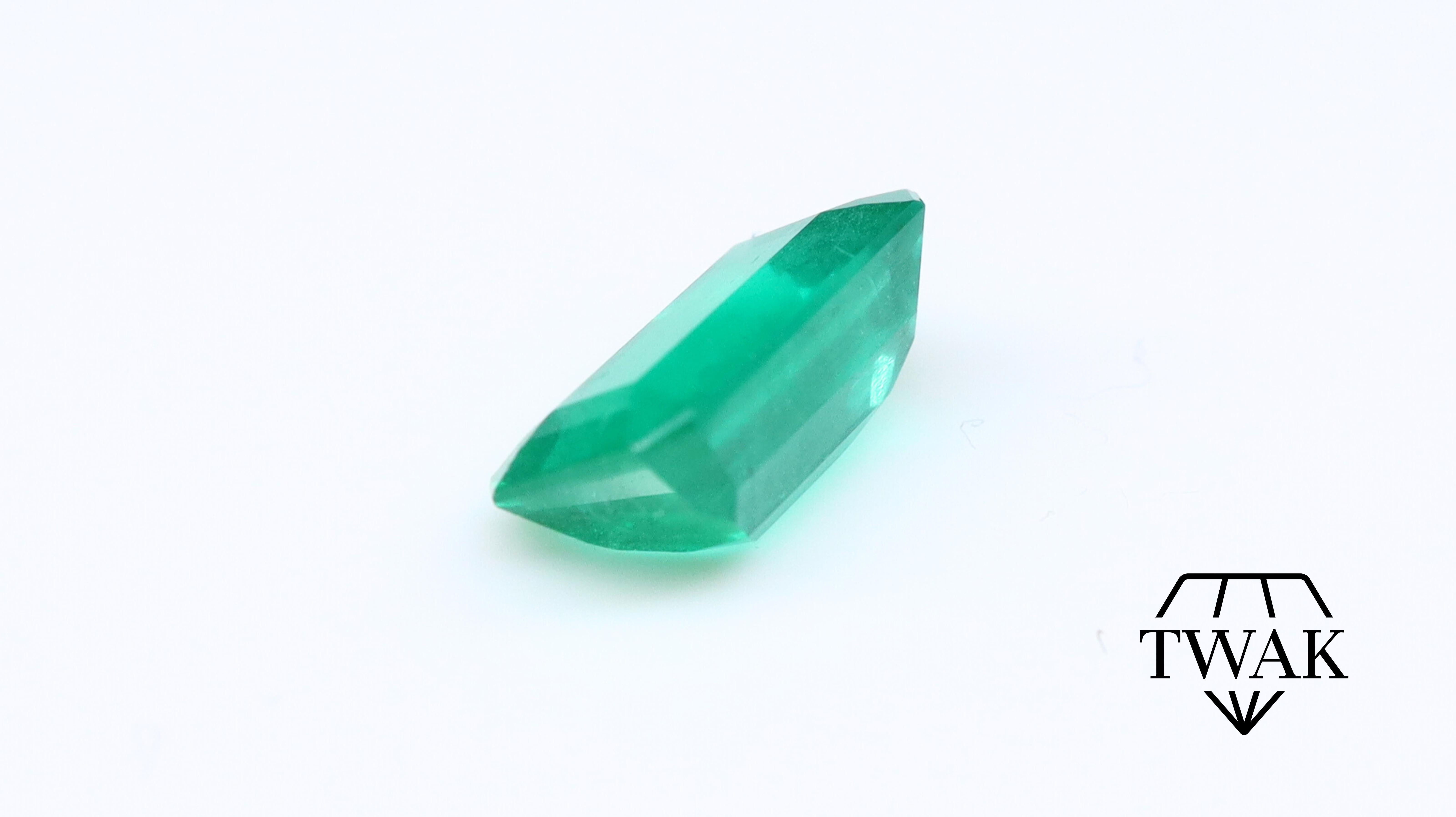 Emerald 8x5mm 1.09ct In New Condition For Sale In Antwerpen, BE