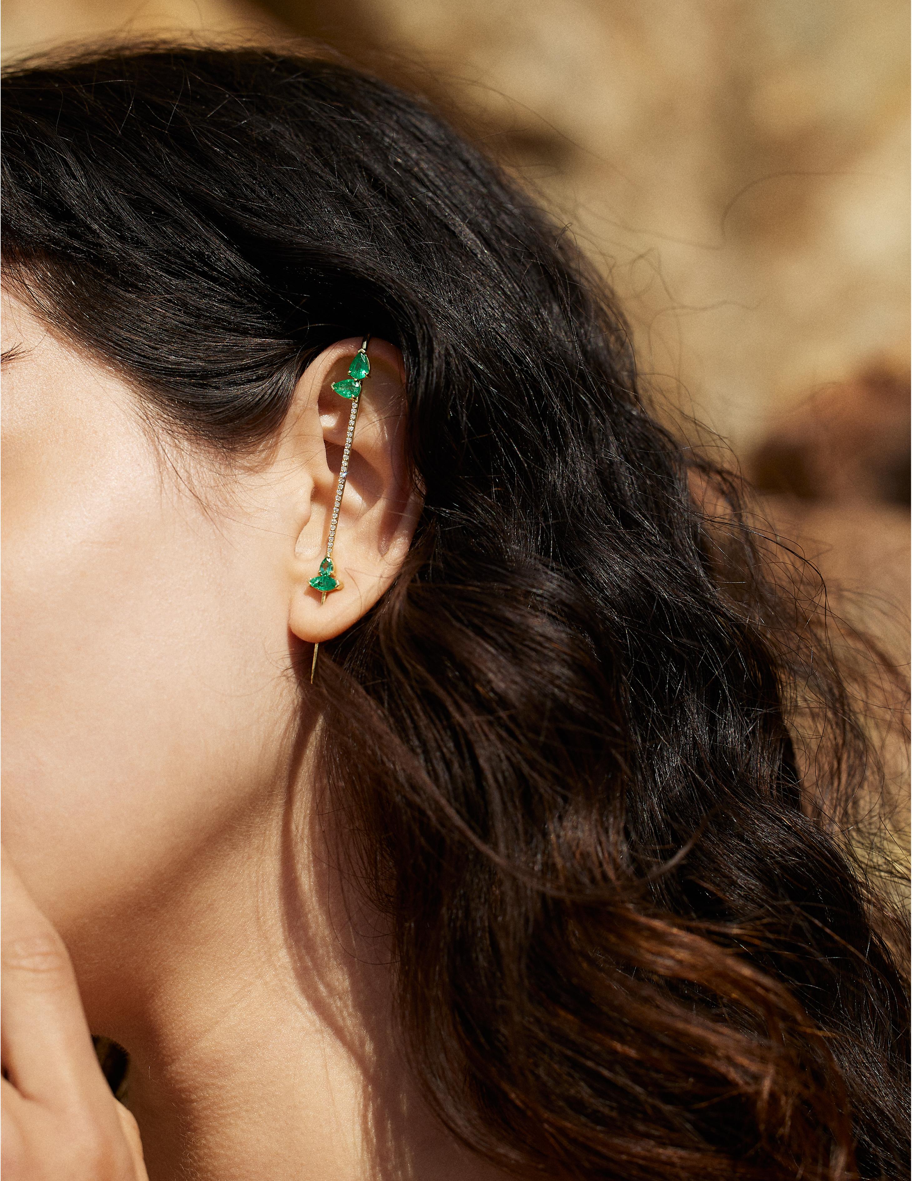 Contemporary Emerald Allora Ear Pin  For Sale