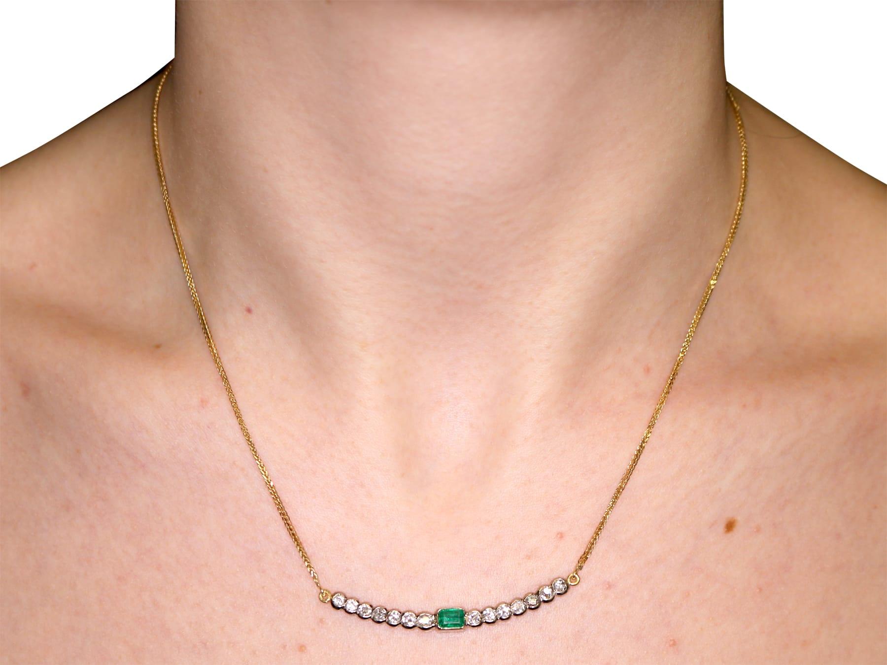 Vintage Emerald and 1.54 Carat Diamond White Gold Necklace For Sale 2