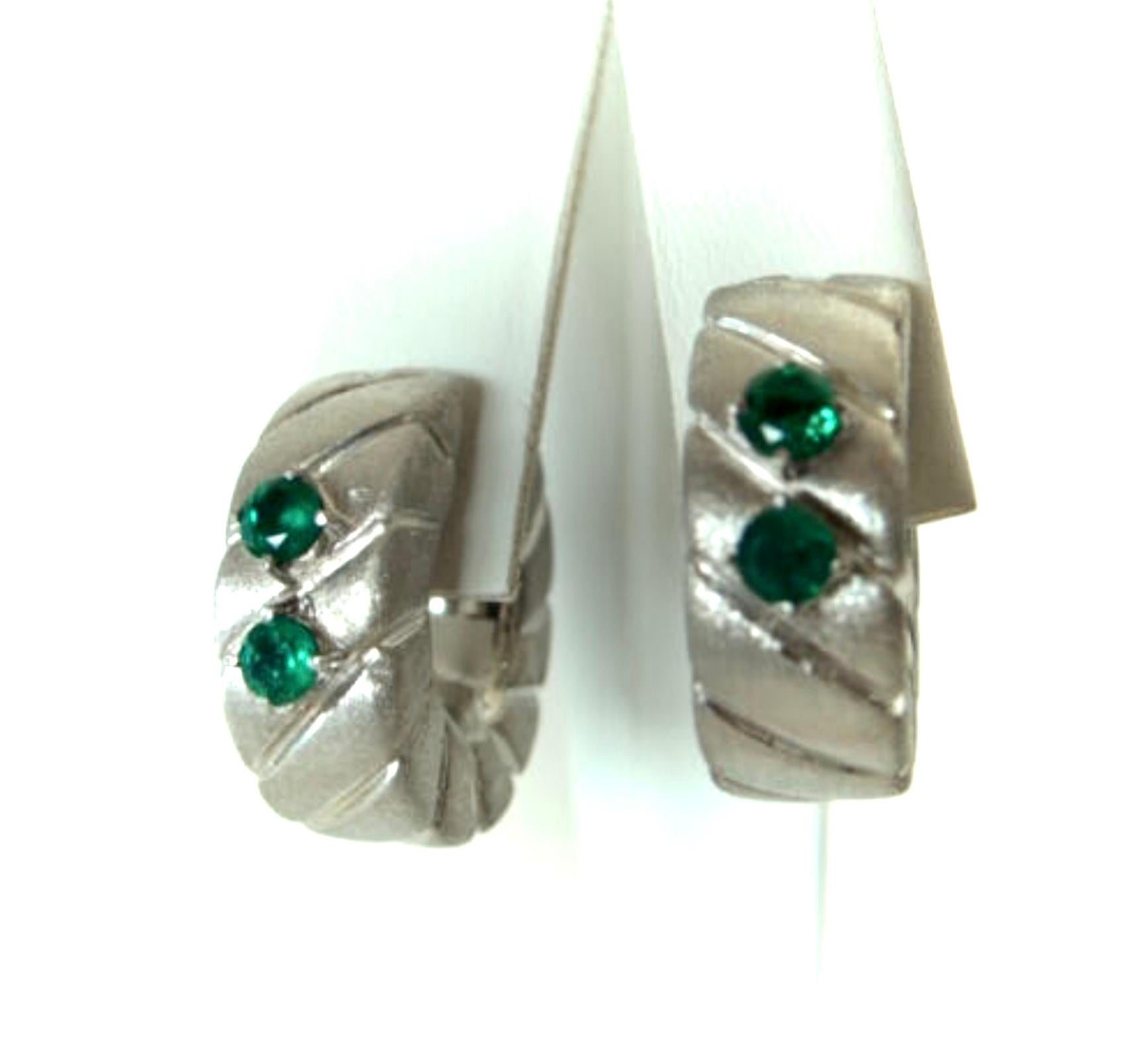Round Cut Emerald and 18 Karat White Gold Hoop Earrings For Sale