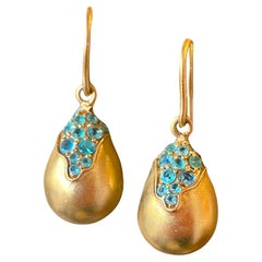 Emerald and 18kt Gold Drop Earrings by Lauren Harper