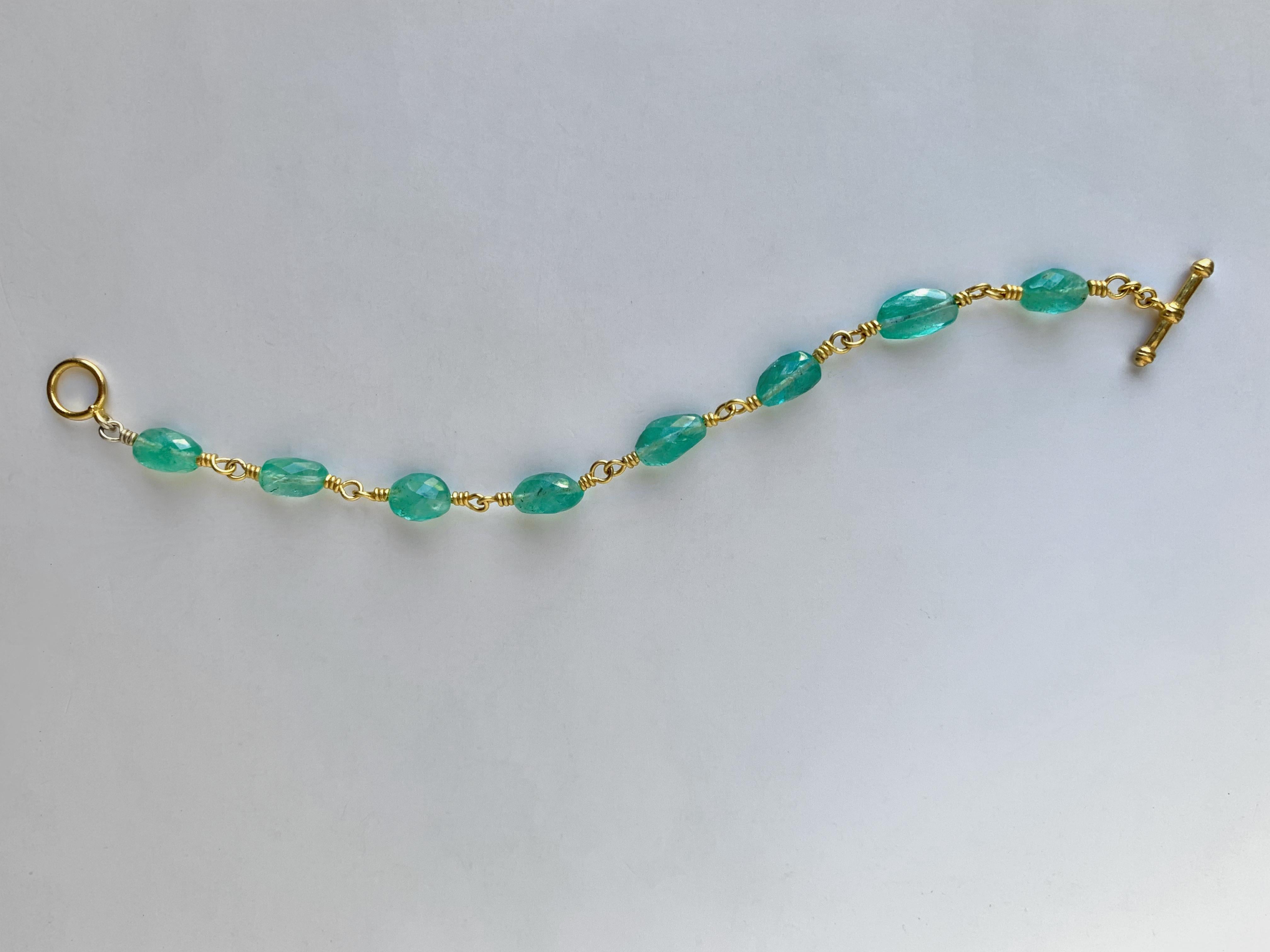 Artisan Emerald and 22 Karat Gold Bracelet