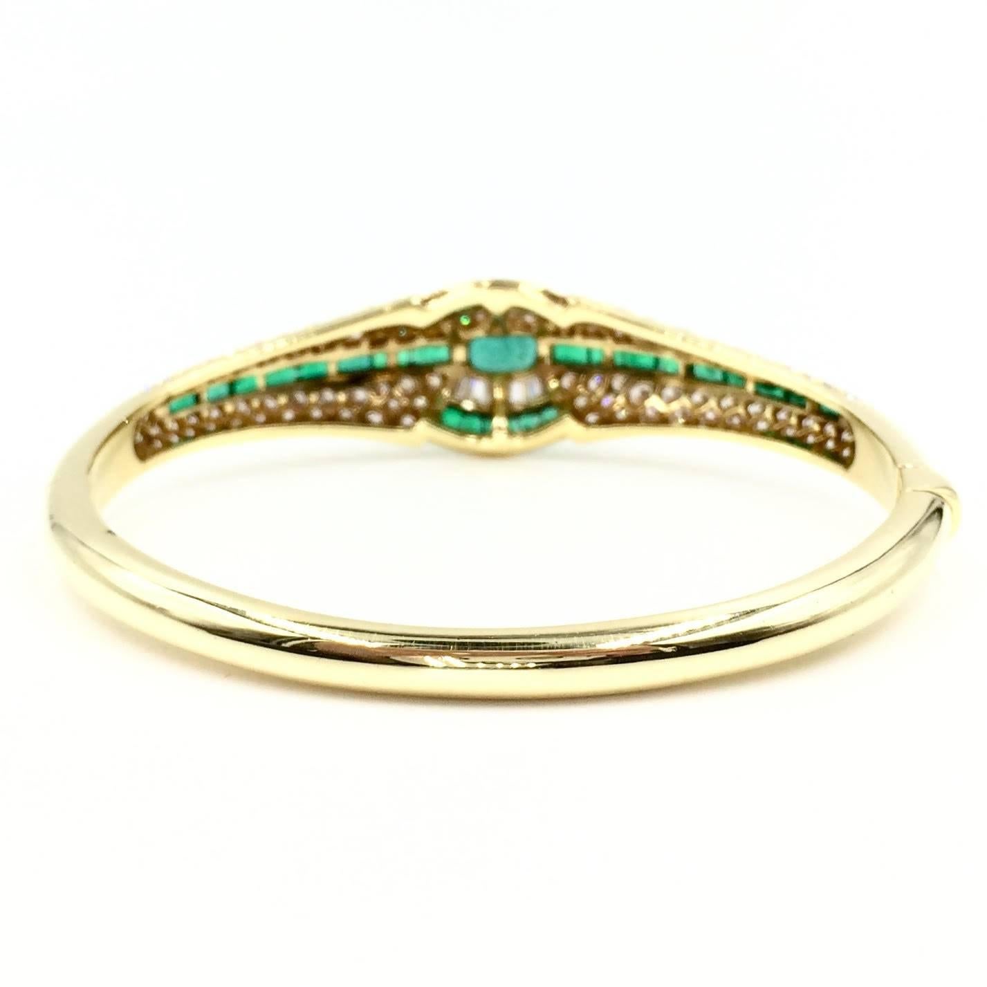 Women's Emerald and Approximate 3.50 Carat Diamond 18 Karat Yellow Gold Bangle Bracelet