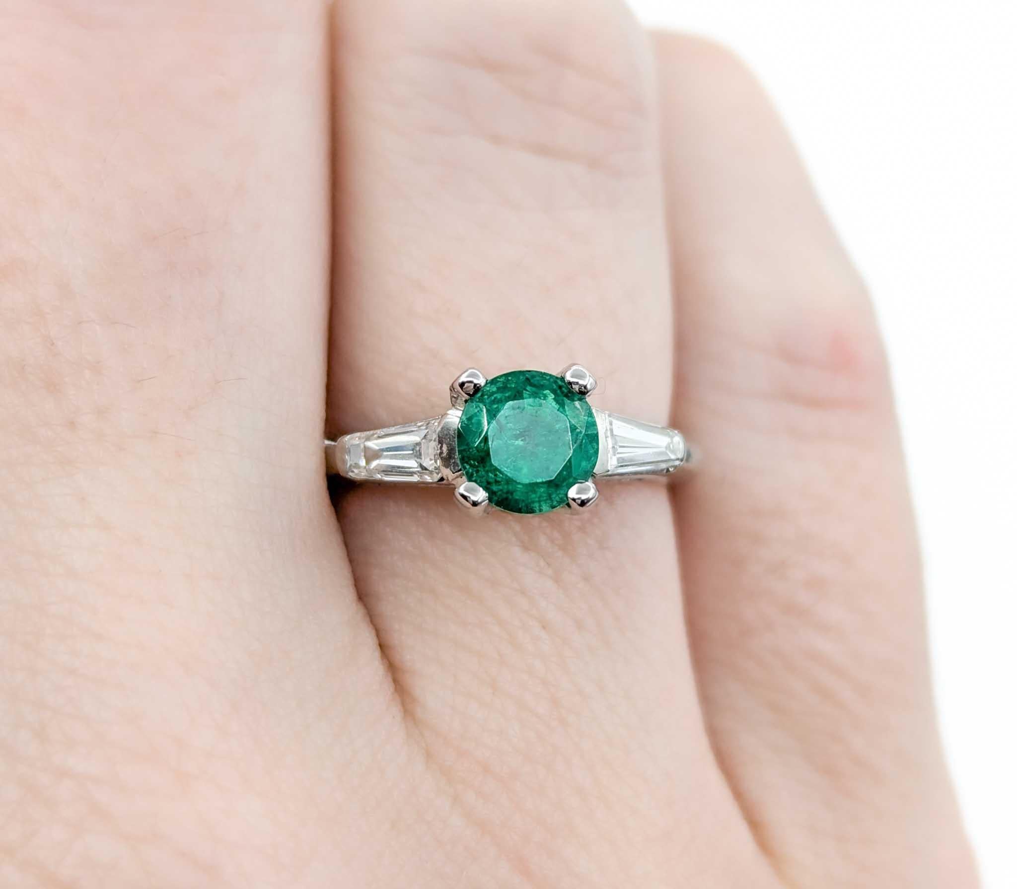 Emerald and Baguette Diamond Ring in Platinum In Excellent Condition For Sale In Bloomington, MN