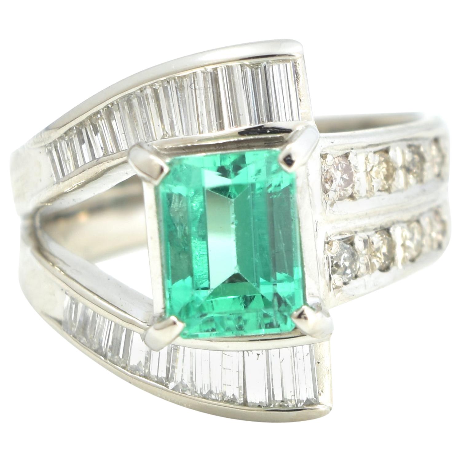 Emerald and Baguette Diamonds Platinum Ring