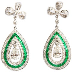 Emerald and Diamond 1.03 Carat White Gold 18 Karat Dangle Earrings